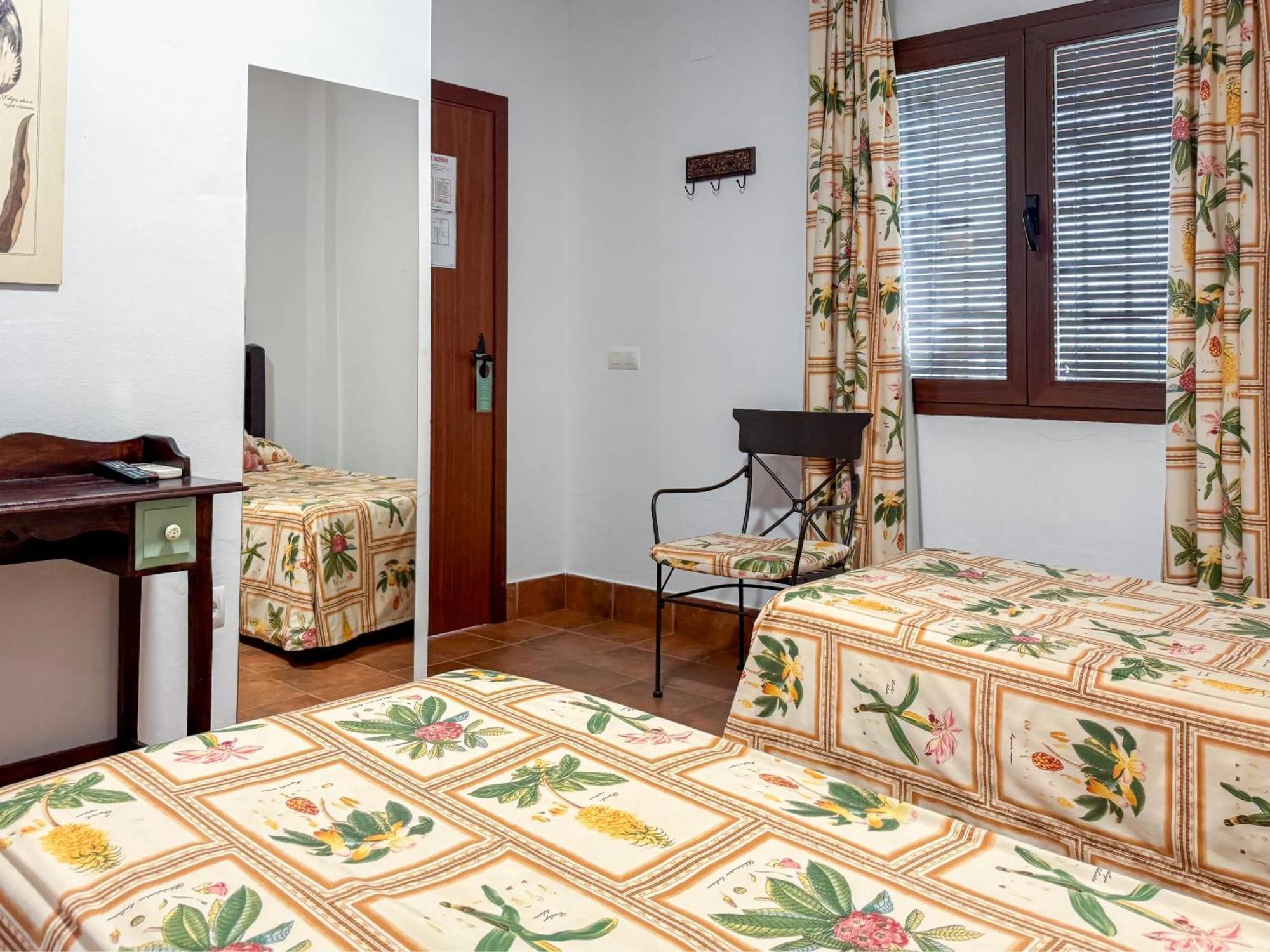 Hotel Valsequillo เลเป ภายนอก รูปภาพ